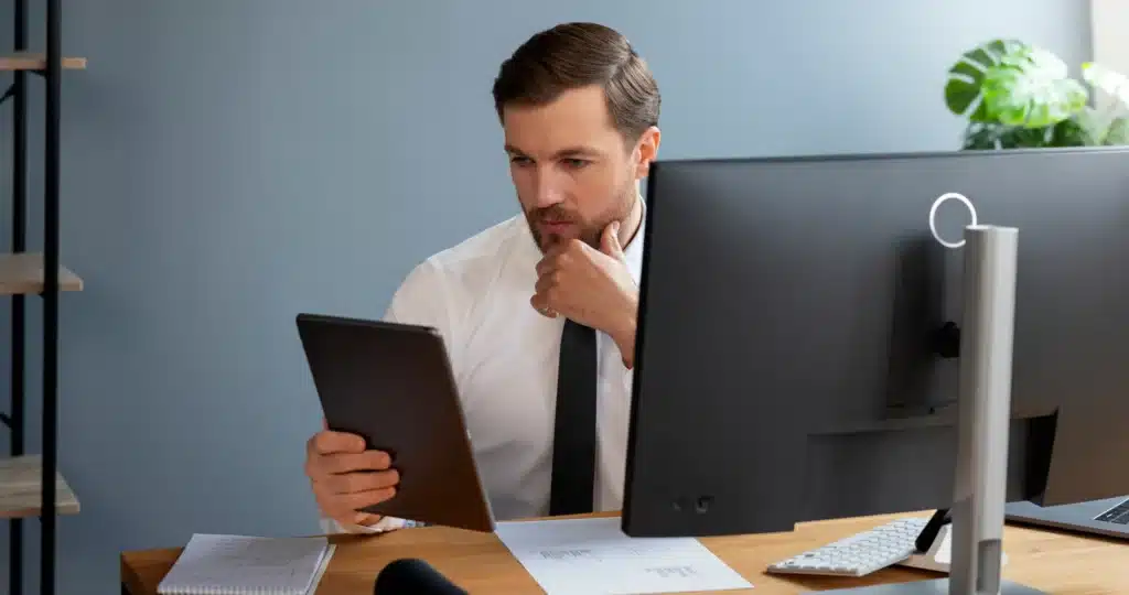 What is Job Enlargement? (Plus Advantages & Disadvantages)