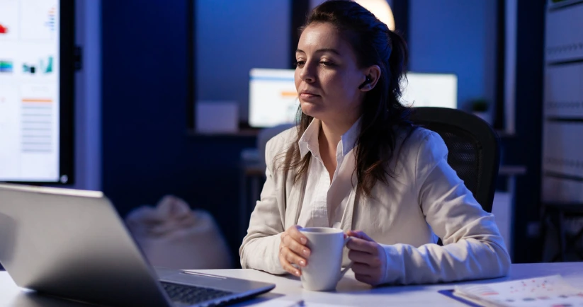 Managing overtime and shifts using attendance software